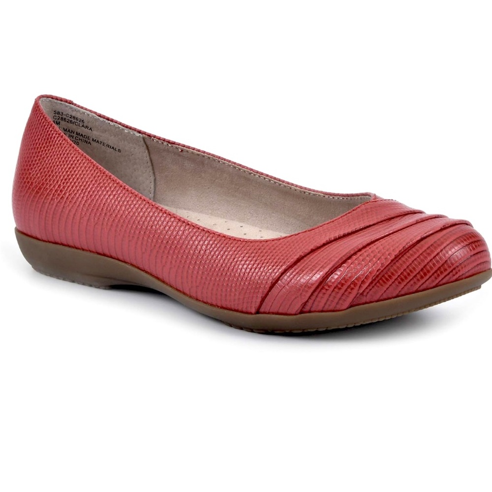 Cliffs Clara ballet flat in soft red